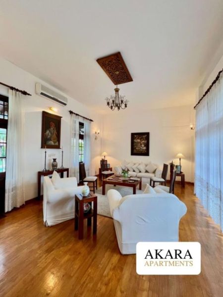 Living Room - 40 Perches Furnished House for Rent - HL55262