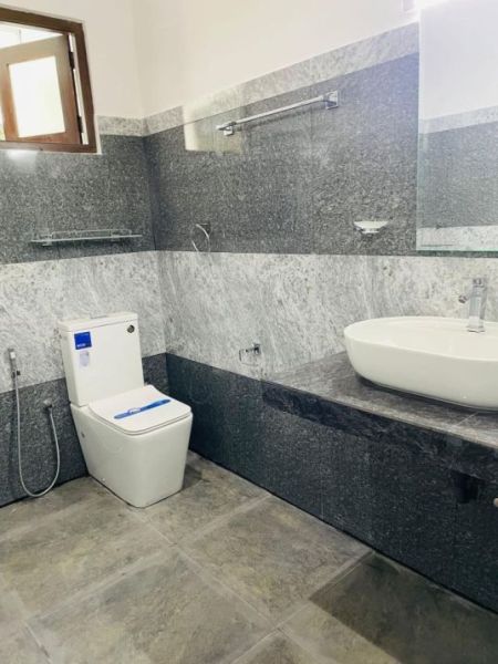 Bathroom - House for sale in Kadawatha 