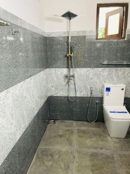 Bathroom - House for sale in Kadawatha 