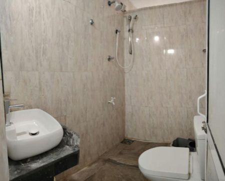 Bathroom - Orchid - 03 Bedroom Semi Furnished Apartment for Rent in Colombo 05 (A6527)