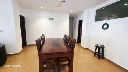 Dining room - 03 Bedrooms Apartment For Rent In Colombo 03 At LHP Building 