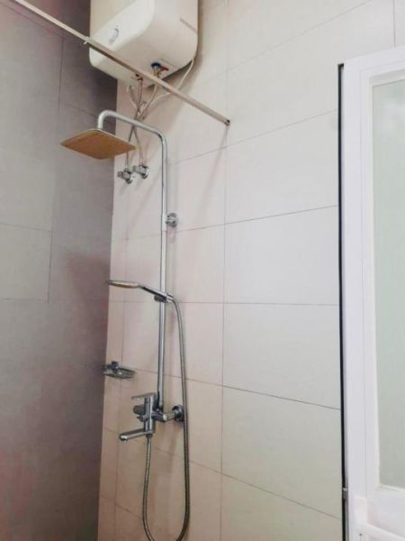 Bathroom - sea view Fully Furnished Apartment For Rent Dehiwala
