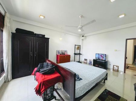 Bedroom - (DH346) 3 Storey Fully Furnished House for Sale in Colombo 08