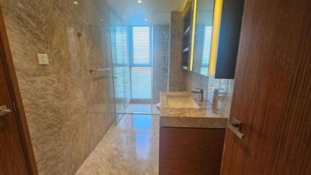 Bathroom - Shangri-La - 04 Bedroom Furnished Apartment for Rent in Colombo 02 (A3746)