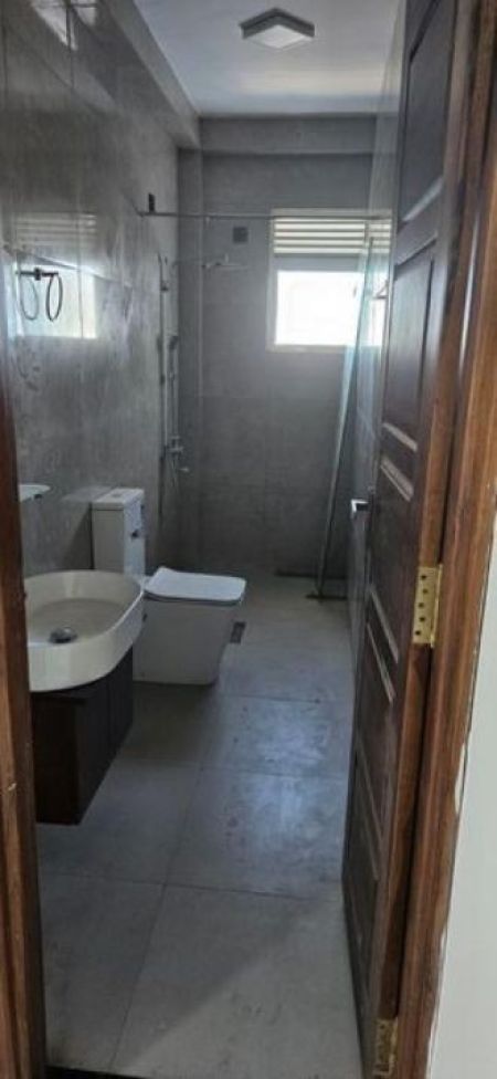 Bathroom - Royal Tower Unfurnished Duplex Apartment for Rent - A55077