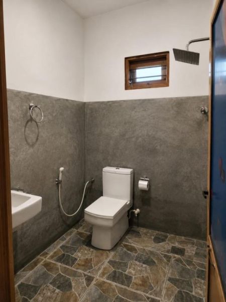Bathroom - (HH314) 3 Bedroom House for Sale in Kiribathgoda