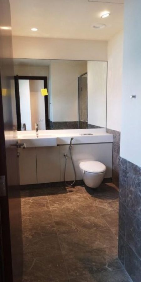 Bathroom - Cinnamon Life - 03 Bedroom Unfurnished Apartment for Sale in Colombo 02 (A387)