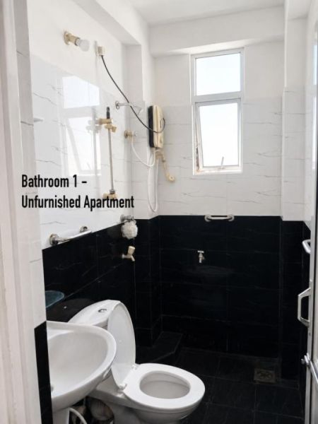 Bathroom - Unfurnished 3-Bedroom Apartment for Rent in Colombo 04 – PDA356