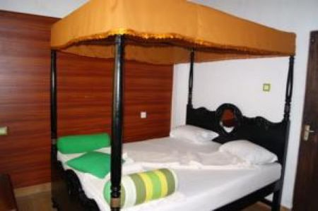 Bedroom - Nuwara Eliya, Saman Eliya, Fully Furnished Colonial Bungalow on 10 Perches for Sale