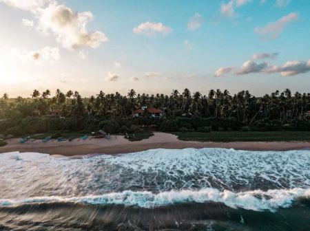 Bedroom - Luxury Beachfront Villa for sale in Tangalle 