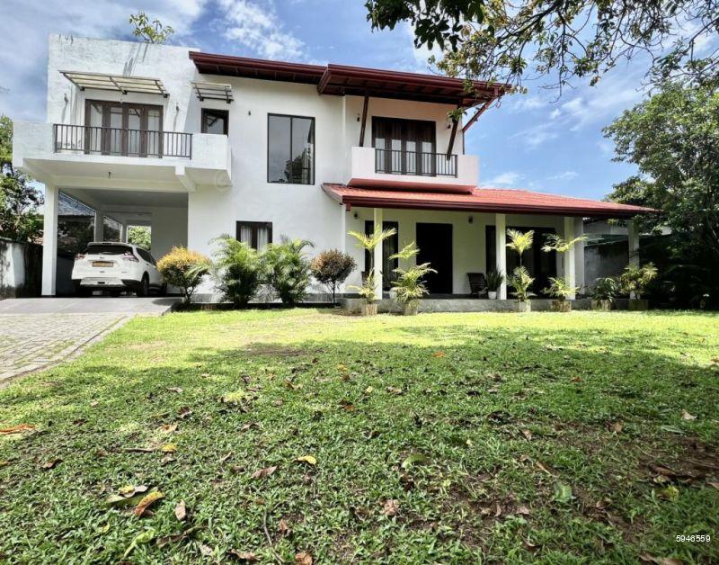 House for sale in Dehiwala