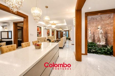 Living Room - Battaramulla House - 6 Room Brand New Super Luxury House for SALE – Jayanthipura, Battaramulla  (HS461)