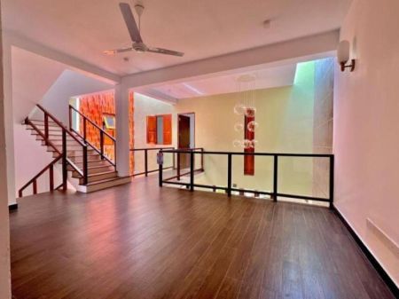 Living Room - 08 Perches Unfurnished House for Sale - HL55375