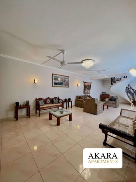 Living Room - 14.69 Perches  Furnished House for Rent - HL55168
