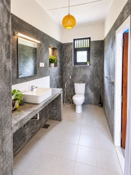 Bathroom - 1-Bedroom Apartment for Rent – Off Jawatta Road, Colombo 05