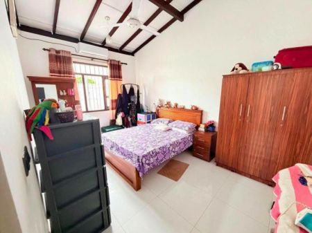 Bedroom - 3 Bedroom Fully Equipped Single-Storey House for Sale - Kesbewa | LKR 22.5 Million (EM1047)