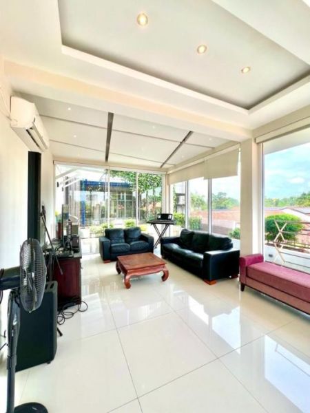 Living Room - (NR691) Modern Luxury House for Rent in Colombo 07