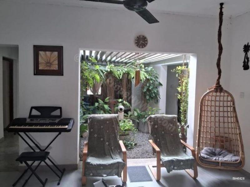 House for sale in Mount Lavinia