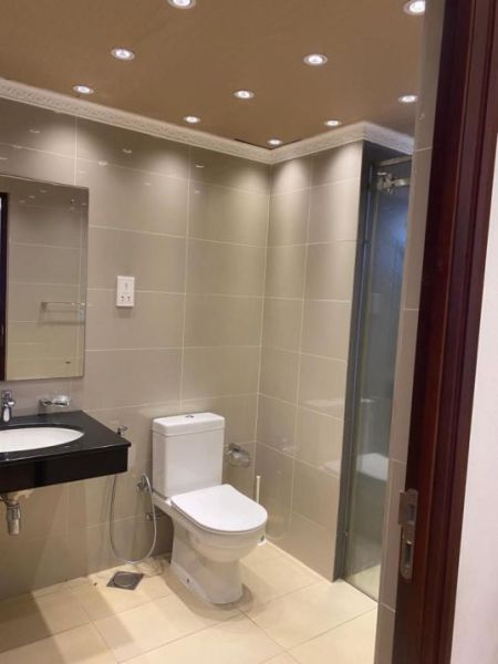 Bathroom - (NAR852) 3BR Apartment for Rent in Colombo 02