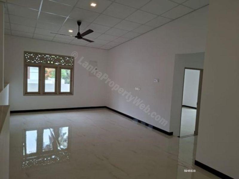 House for sale in Malabe