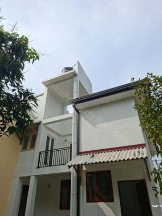 House for sale in Malabe