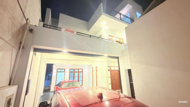 House for sale in Dehiwala