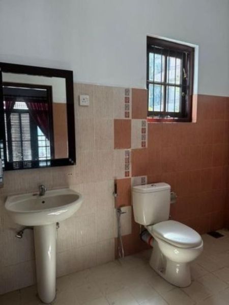 Bathroom - (DH987) Two Storey Luxury House for Sale in Pannipitiya