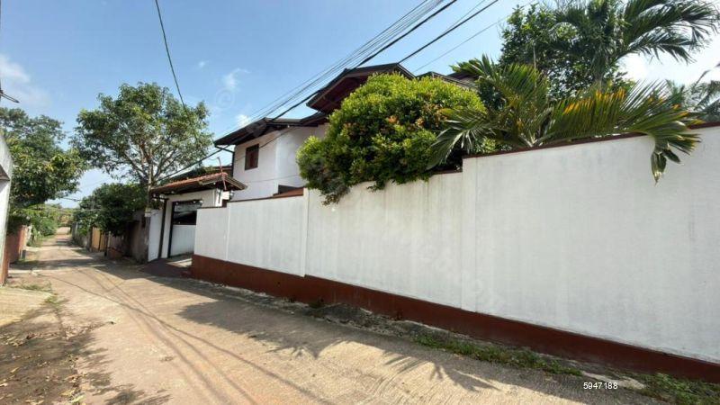 House for sale in Pannipitiya