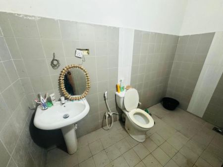 Bathroom - (BH04) House for Sale in Ganemulla