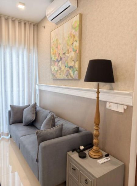 Living Room - Modern 2-Bedroom Apartment for Rent – Colombo 2