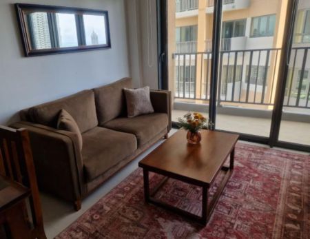 Living Room - 46th Floor Cozy Condo in the Heart of Colombo