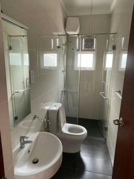 Bathroom - Prime - 03 Bedroom Furnished Apartment for Rent in Colombo 07 (A6598)-RENTED