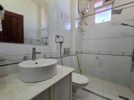 Bathroom - Span Tower - 03 Bedroom Unfurnished Apartment for Sale in Colombo 04 (A6610)
