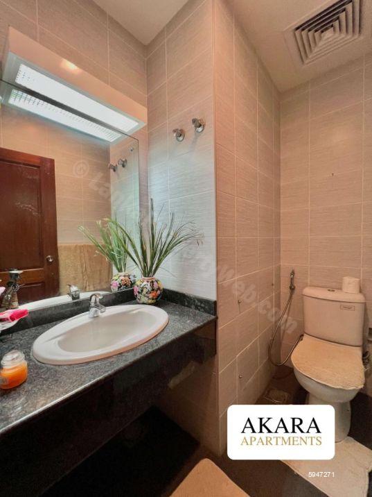 Bathroom - Apartment for rent in Colombo 3
