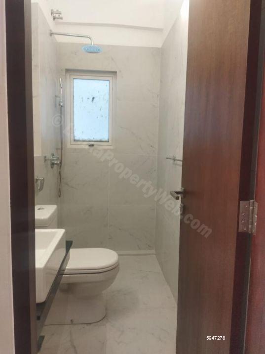 Bathroom - Apartment for sale in Colombo 9
