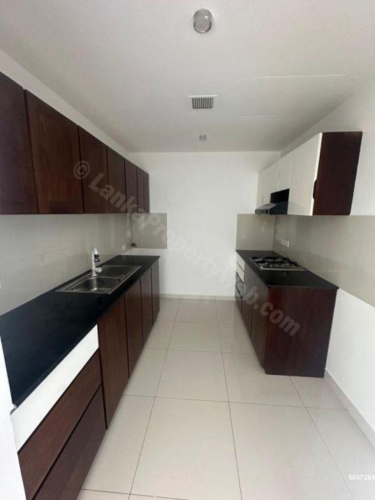 Kitchen - Apartment for sale in Maharagama