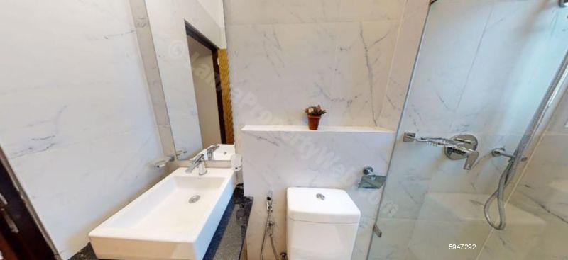 Bathroom - Apartment for sale in Colombo 9
