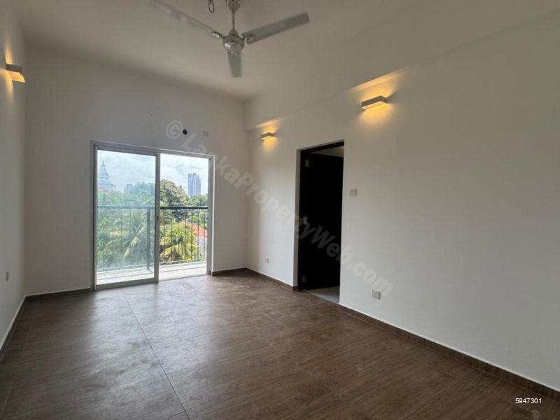 Apartment for sale in Colombo 9