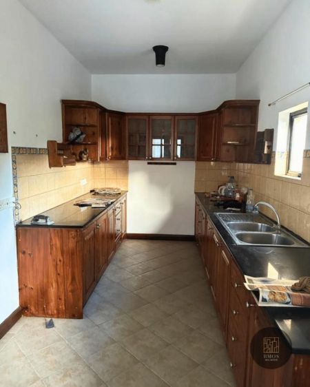 Kitchen - Duplex apartment for sale at Garton Residencies - Nugegoda 