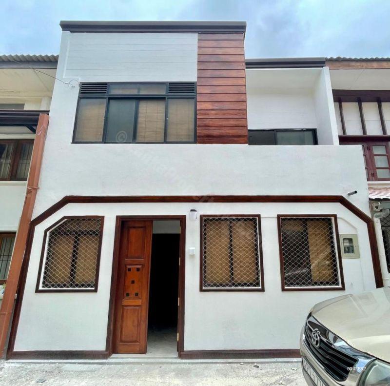 Exterior - House for rent in Colombo 4