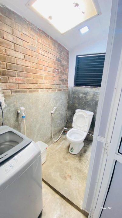 Bathroom - House for rent in Colombo 4