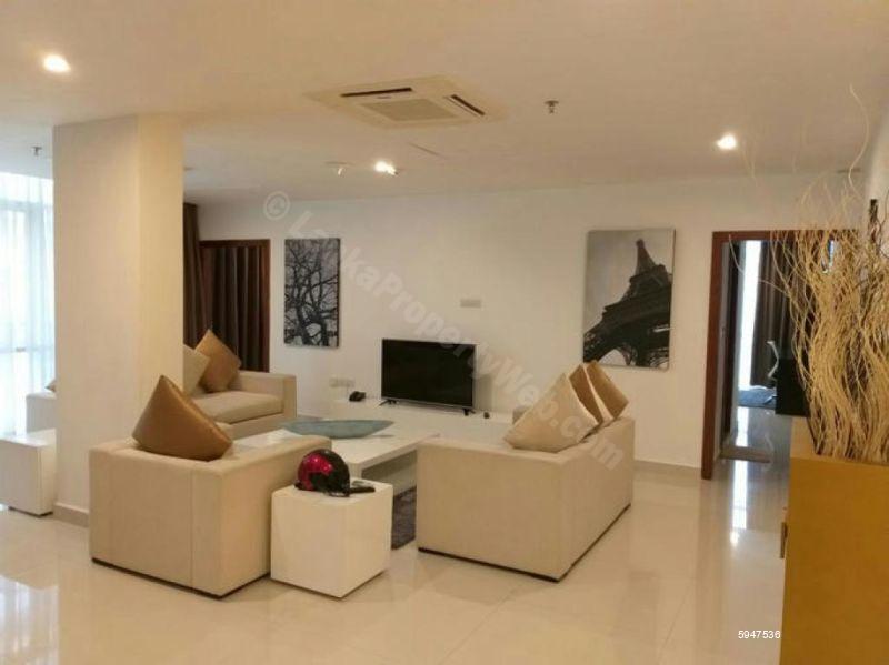 Living Room - Apartment for rent in Colombo 3