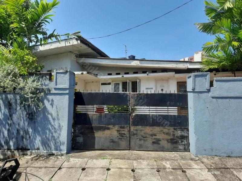 Mount Lavinia Land with house for sale/rent