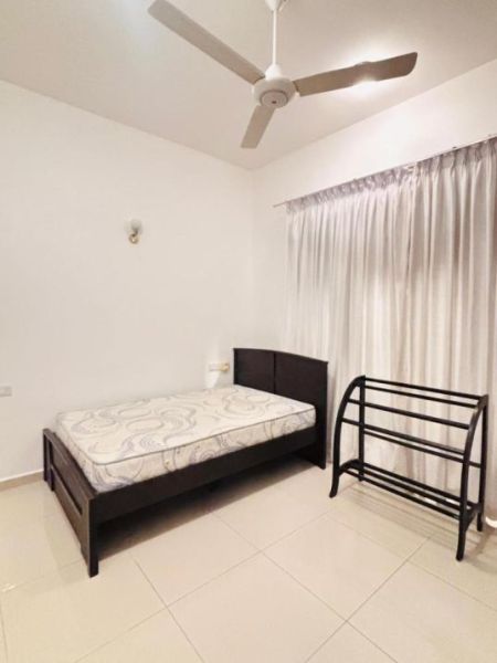 Bedroom - 3 Bed Apartment For Rent in Colombo 07 (Baudhaloka Mawatha)