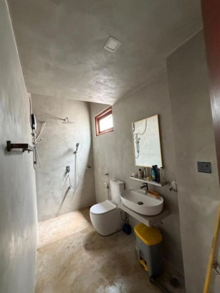 Bathroom - (NH859) 3 Story House for Sale in Pilimathalawa