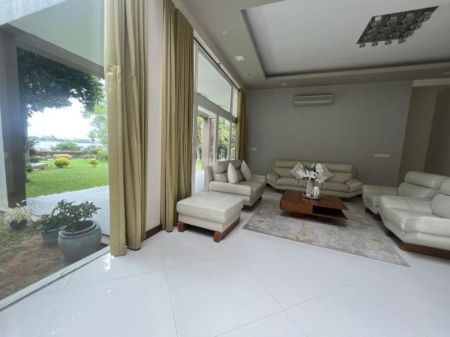 Living Room - Lakefront 4 Bedroom Villa at Bolgoda just 25 minutes from Colombo City for Rs 899,000 |Best Deals from ZOOM REAL ESTATE