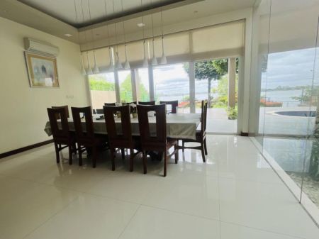 Dining room - Lakefront 4 Bedroom Villa at Bolgoda just 25 minutes from Colombo City for Rs 899,000 |Best Deals from ZOOM REAL ESTATE