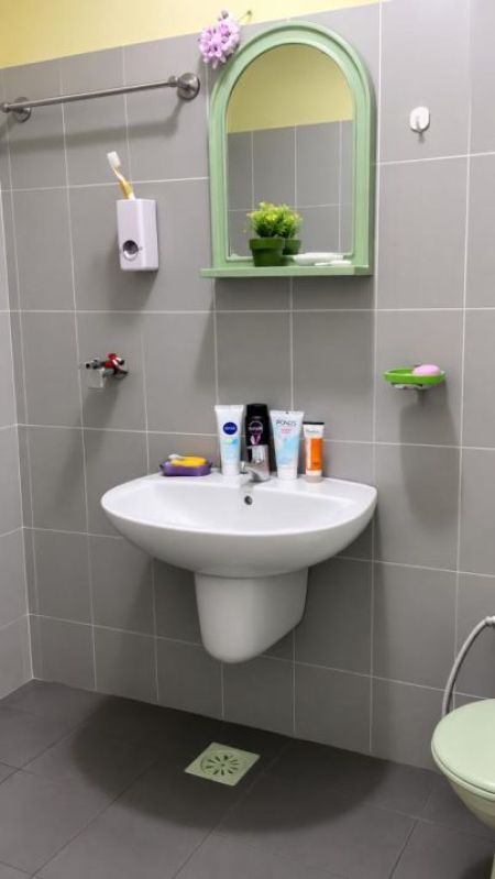 Bathroom - (NH835) 3BR House for Sale in Colombo 06