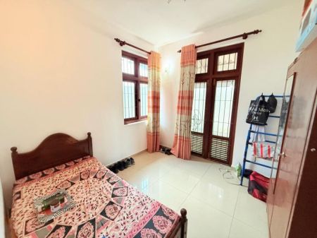 Bedroom - (DH665) 4BR Three Storey House for Sale in Godagama