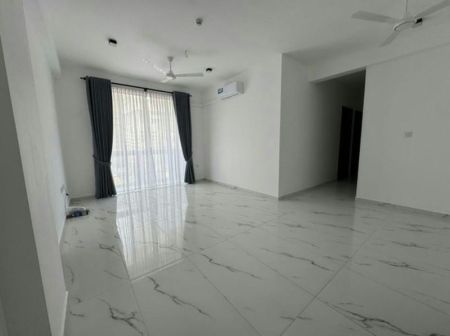 Bedroom -  Orchard Grand - 03 Bedroom Unfurnished Apartment for Sale in Colombo 03 (A5211)